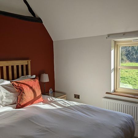 Elderbrook House Hotel เอฟเบอรี ภายนอก รูปภาพ