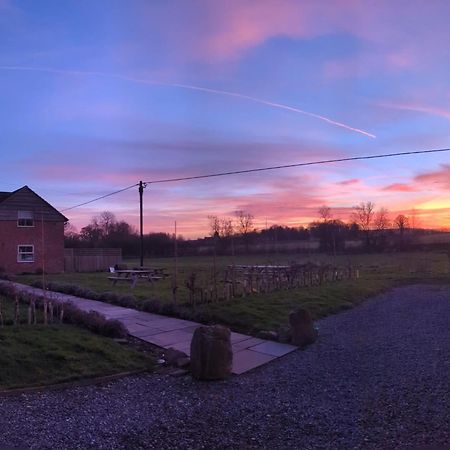 Elderbrook House Hotel เอฟเบอรี ภายนอก รูปภาพ